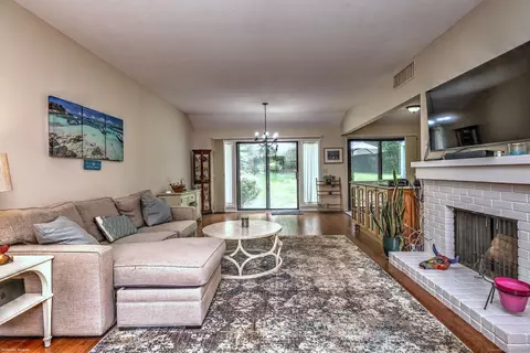 951 Heritage Vlg #B, Southbury, CT 06488