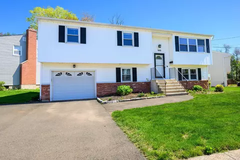 185 Daniel Rd, Hamden, CT 06517