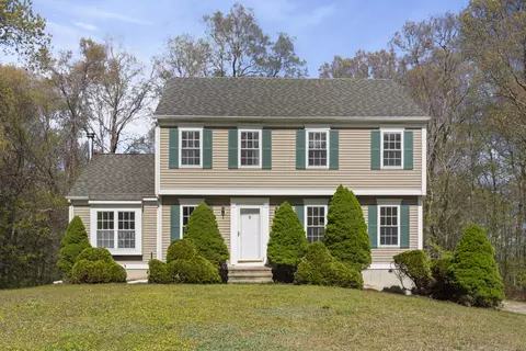 4 Davis Farm Rd, Clinton, CT 06413