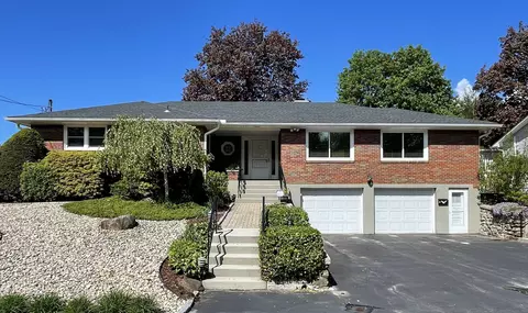 92 Birchfield Dr, Waterbury, CT 06705