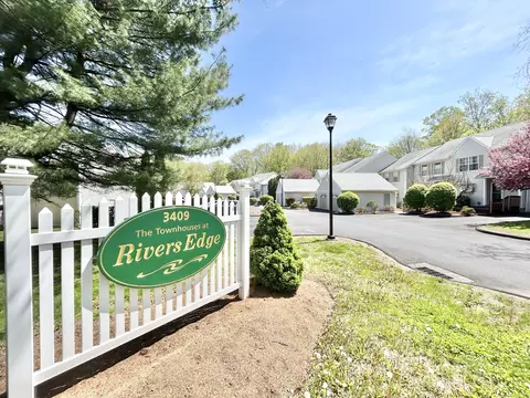 3409 Whitney Ave #24, Hamden, CT 06518