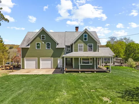 135 Maple Ave, Montville, CT 06382