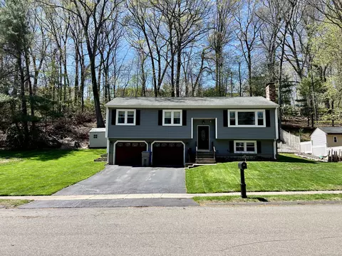 100 Orleans Dr, Bristol, CT 06010