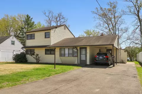 32 Birch Tree Rd, Plainville, CT 06062