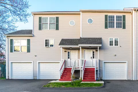 800 Seaview Ave #820-2, Bridgeport, CT 06607