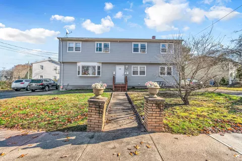 136 High Top Cir, Hamden, CT 06514