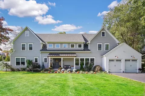 9 Forest Dr, Westport, CT 06880