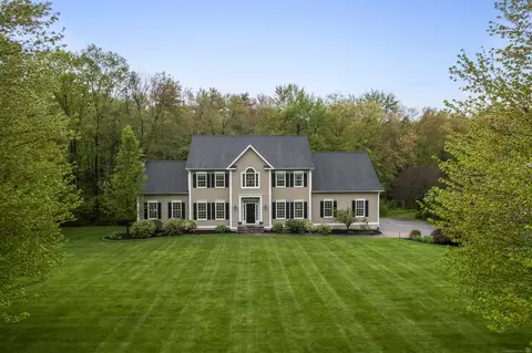 77 Kelsey Ln, Glastonbury, CT 06033