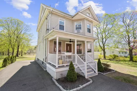 145 Quinnipiac Ave, North Haven, CT 06473