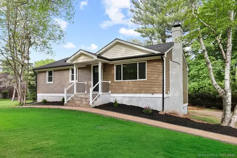 93 Unionville Ave, Plainville, CT 06062