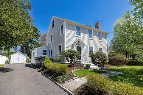 13 Rochambeau Ave, Ridgefield, CT 06877