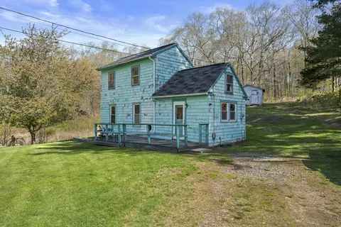 51 Wendell Comrie Rd, Ledyard, CT 06339