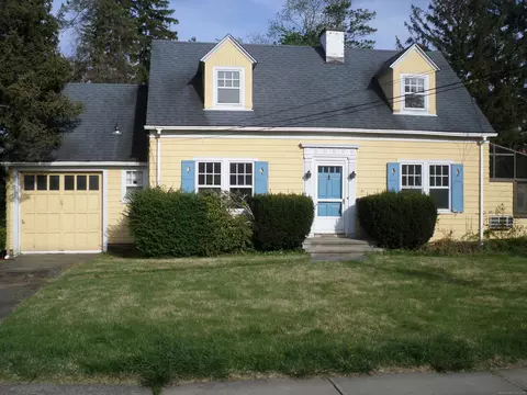51 Hepburn Rd, Hamden, CT 06517
