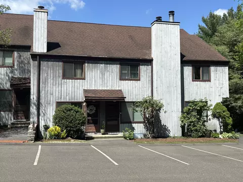 21 Linden St #5, Norwalk, CT 06851