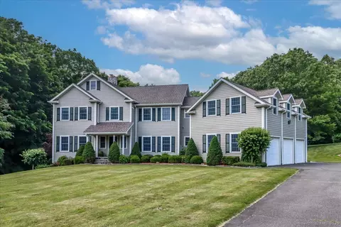 6 E Starrs Plain Rd, Danbury, CT 06810