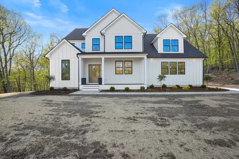 3 Shortwoods Rd, New Fairfield, CT 06812