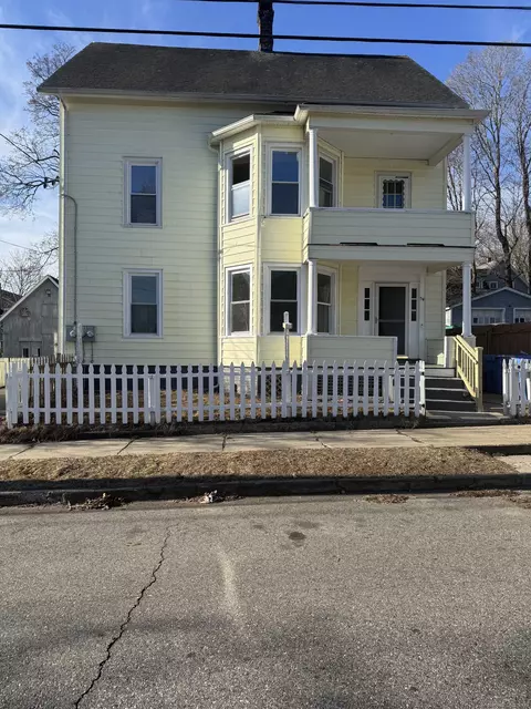 54 12th St, Norwich, CT 06360