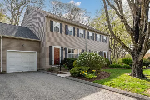 11 Strathmore Ln #11, Madison, CT 06443