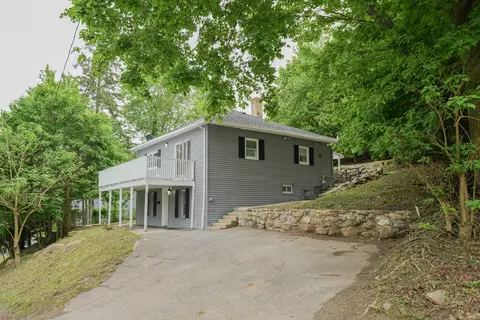 59 Fairfax St, Waterbury, CT 06704