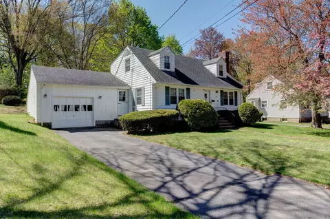 108 Helaine Rd, Manchester, CT 06042