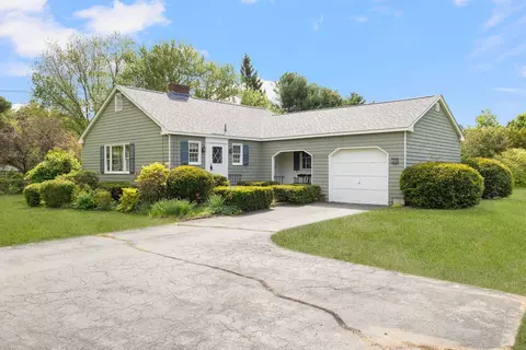 221 Cemetery Rd, Plainfield, CT 06374