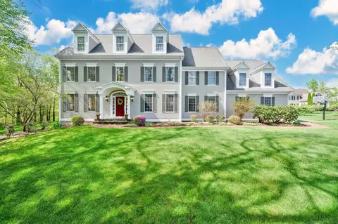54 Sheffield Ln, Avon, CT 06001