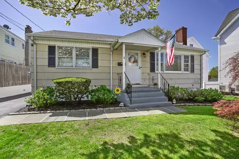 3 Phillips St, Norwalk, CT 06850