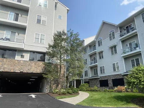 105 Richards Ave #1408, Norwalk, CT 06854