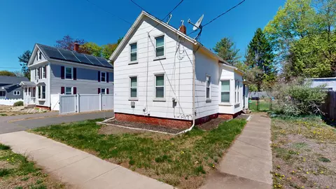 13 Oak St, Enfield, CT 06082