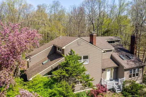 708 Haddam Quarter Rd # R, Durham, CT 06422