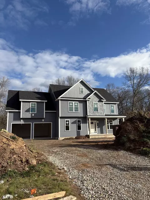 47 Brookview Dr, Glastonbury, CT 06033