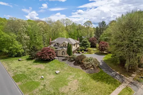 498 Eastbury Hill Rd, Glastonbury, CT 06033