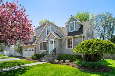 164 Oldfield Dr, Fairfield, CT 06824