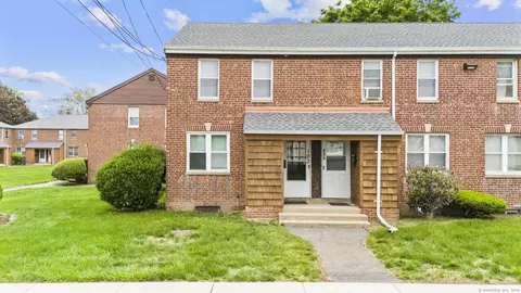 103 Louisiana Ave #103, Bridgeport, CT 06610