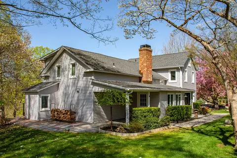 12 Bear Mountain Rd, New Fairfield, CT 06812