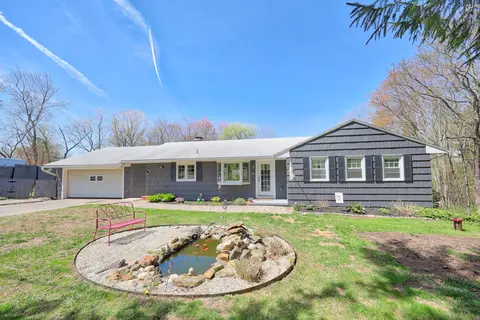 61 Byrnes Ave, Litchfield, CT 06759