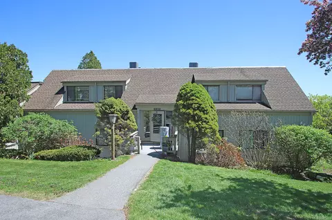 225 Heritage Vlg #E, Southbury, CT 06488