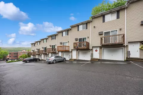 3199 E Main St #7, Waterbury, CT 06705