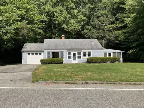 1465 North Rd, Groton, CT 06340