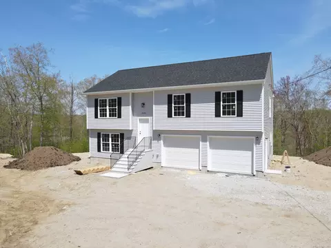 1125 E Lake Rd, Oakdale, CT 06370