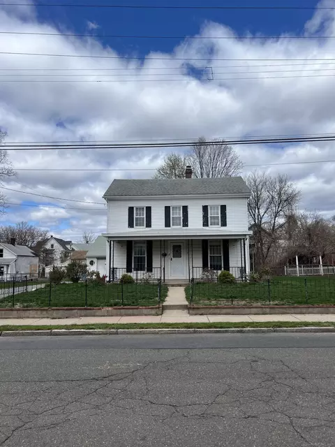 39 Eldridge St, Manchester, CT 06040