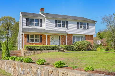 15 Kingsbury Rd, Norwalk, CT 06851