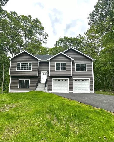 74 N Wawecus Hill Rd, Norwich, CT 06360