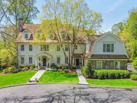 3 Plunkett Pl, Westport, CT 06880