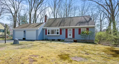 225 Burnham Rd, Avon, CT 06001