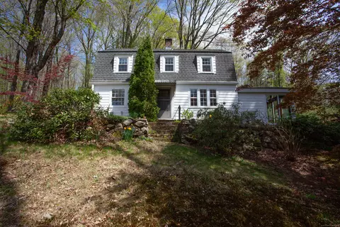 243 E Hill Rd, Canton, CT 06019