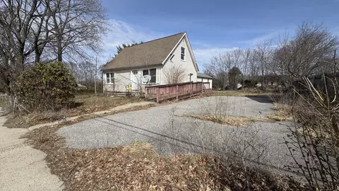 50 South St, Willimantic, CT 06226