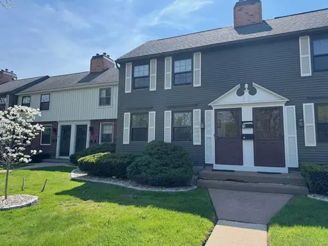 2 Spring St #2, Wethersfield, CT 06109