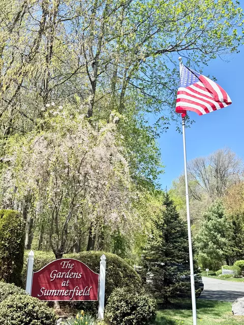 253 Summerfield Gdns #253, Shelton, CT 06484