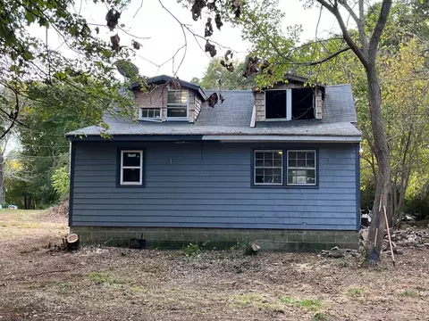 977 Pequot Trl, Stonington, CT 06378